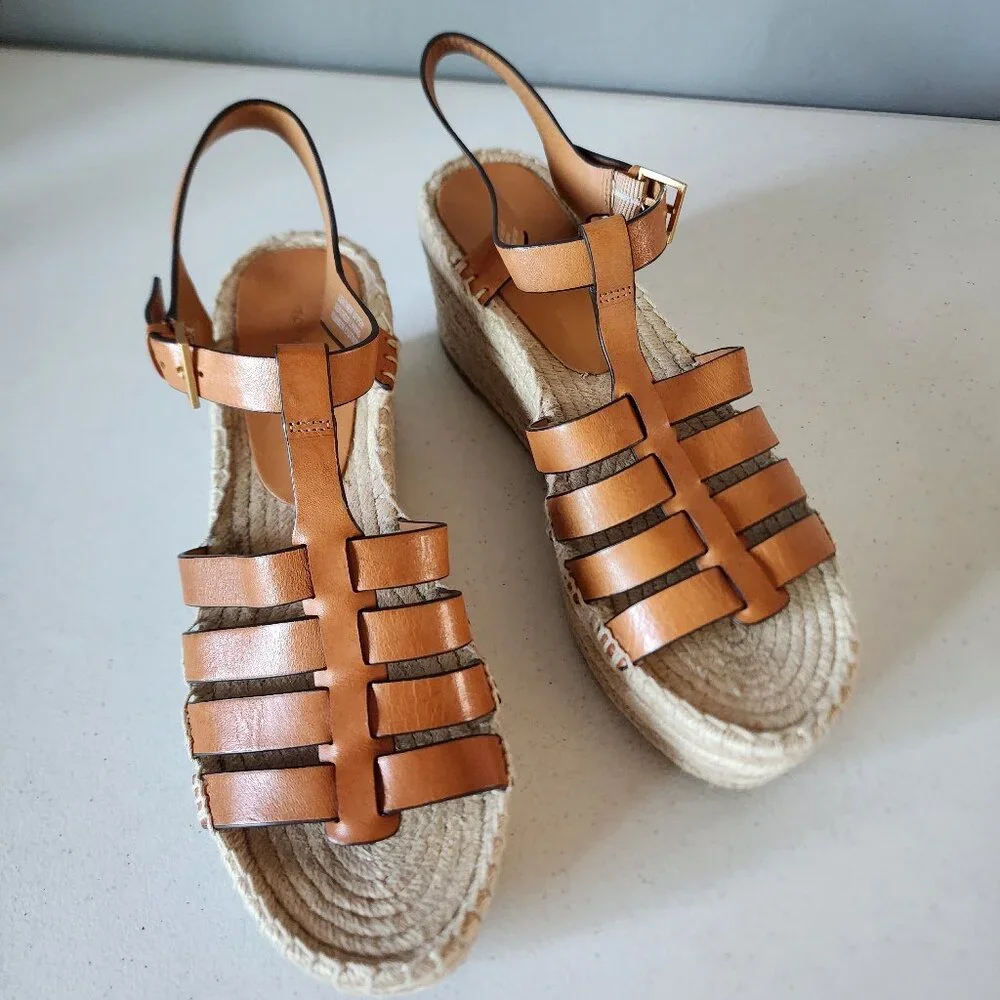 Tory Burch Wedge "EUC" - Picture 2 of 16